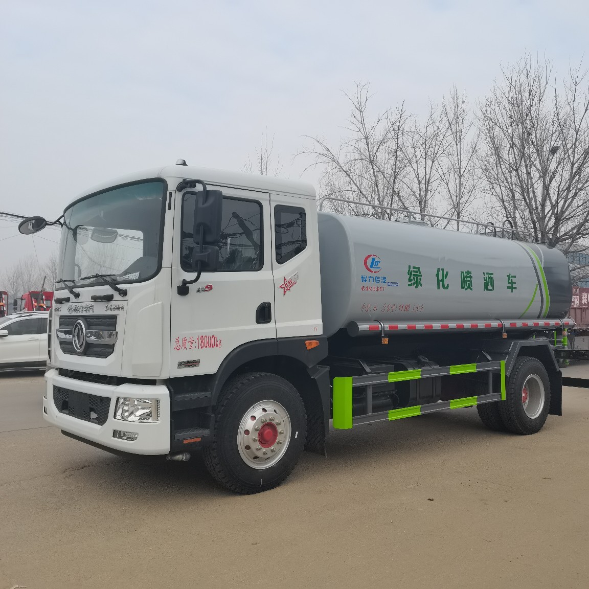 In-Stock Sales of Large Fog Cannon Spray Trucks, Construction Site Dust Suppression Trucks D9, and Dongfeng 15 Cubic Meter Garden Watering Trucks