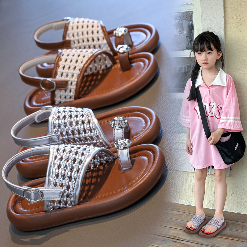 Woven fashionable slippers flat with rhinestones open toe