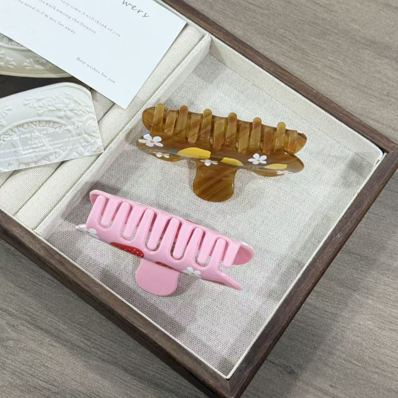 甜美可爱水果抓夹高级感少女简约款草莓柠檬发夹奶油甜妹风鲨鱼夹|undefined