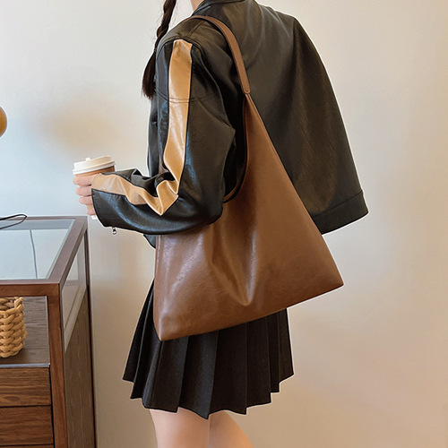 Stylish Minimalist Ultra-Large Capacity  Retro New Korean Version Trendy Casual Commute Single Shoulder Tote Bag for Women