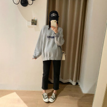 秋冬新款韩版时尚孕妇装重磅贴布小狗圆领孕妇卫衣宽松休闲孕妇上