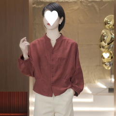 シンプルでやせて見える小香風の通常の単列はシャツの女性の新型の秋のファッションに合わせて年齢を減らす上着を掛けます。