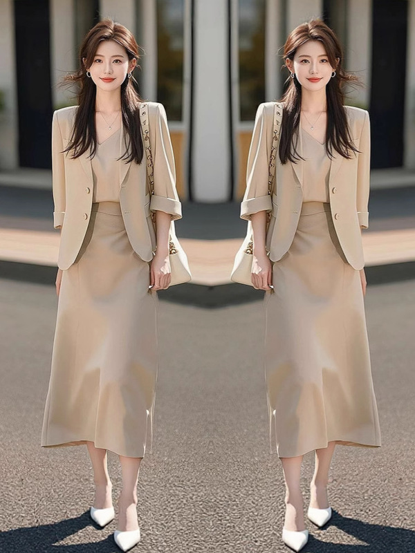网红爆款时尚西服套装裙女2025秋季新款卡其色外套吊带裙两件套|undefined
