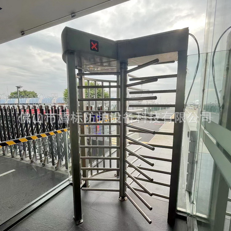 盾标防护厂家生产不锈钢栅栏全高旋转排杆人行门禁道闸防尾随滚匝
