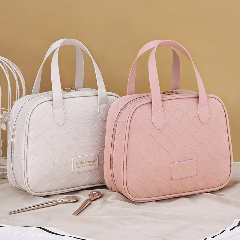 Bolsa de lavado de sensación avanzada de media curva de luna de rejilla tejida nuevo almacenamiento de partición impermeable de cosméticos tagi portátil de gran capacidad