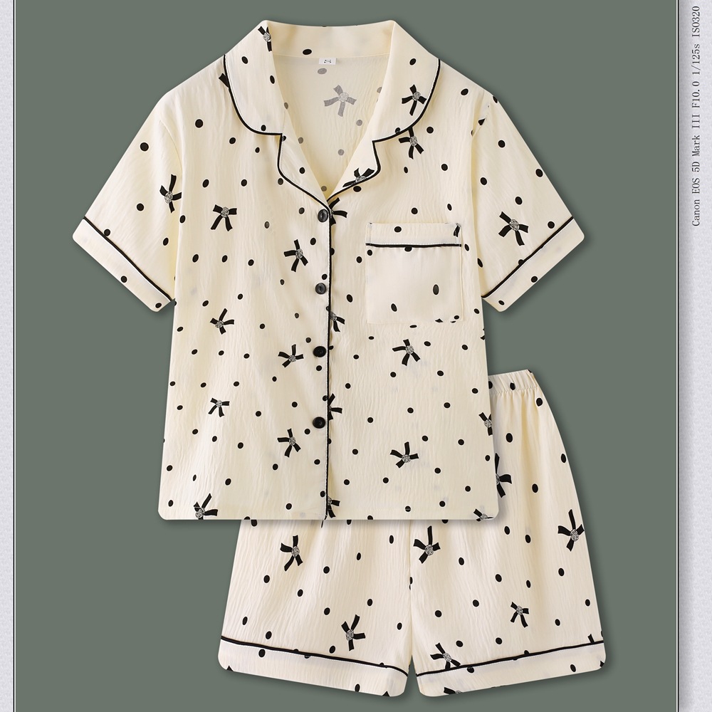 ZF-구름 짧은 회전-검은 나비