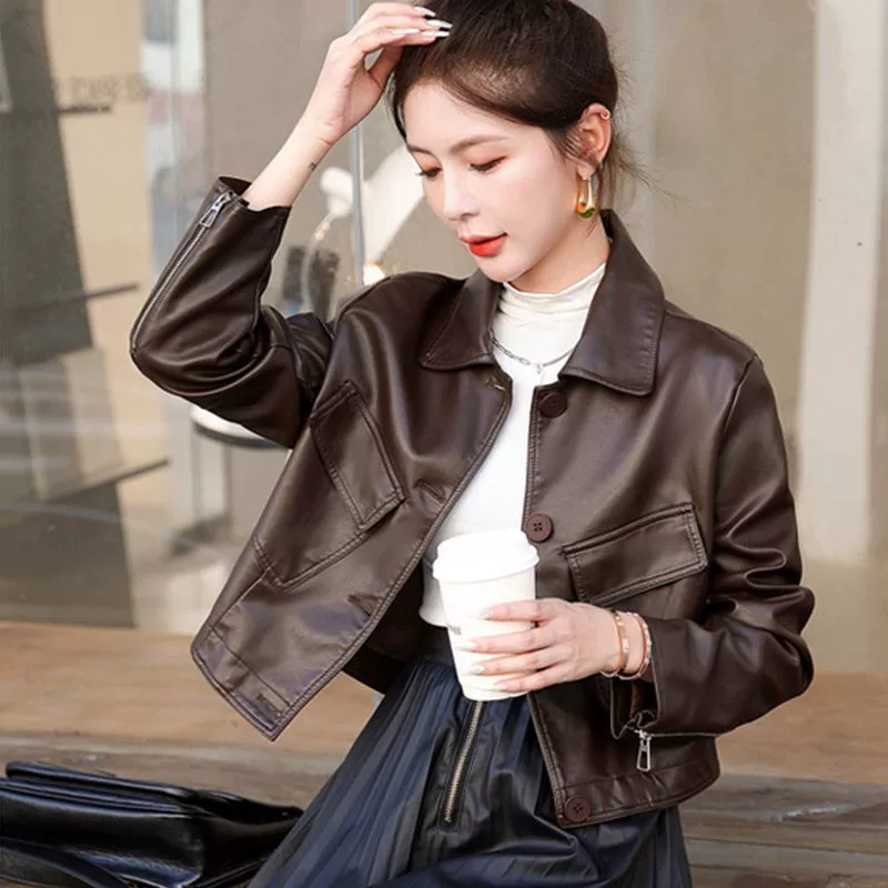 Autumn fashionable short polyurethane jacket, square neckline, 2025 years, loose fit