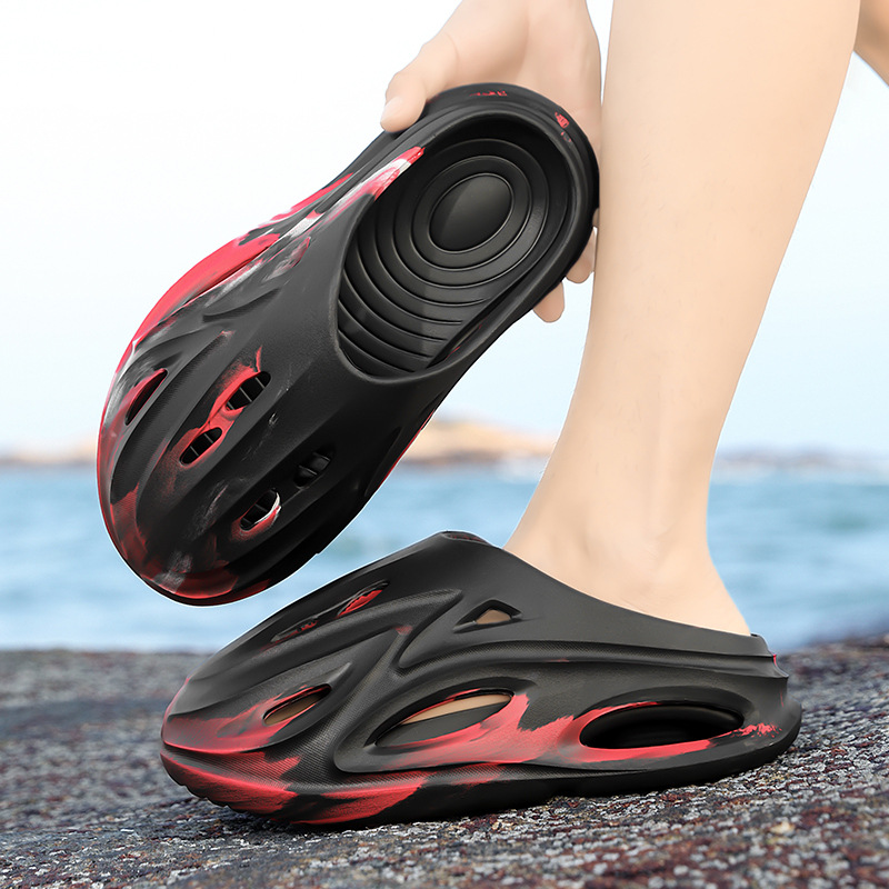 Camuflaje EVA zapatos con agujeros para hombres verano nuevo estilo exterior graffiti suela gruesa pisando mierda zapatos de playa transpirables