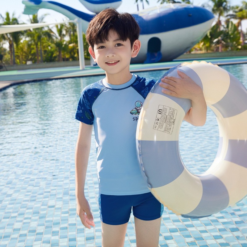 子供の水着の男の子の夏の長袖のワンピースの半袖の水着のズボンの小さい中の大きい子供の赤ちゃんの専門の速乾の水着|undefined
