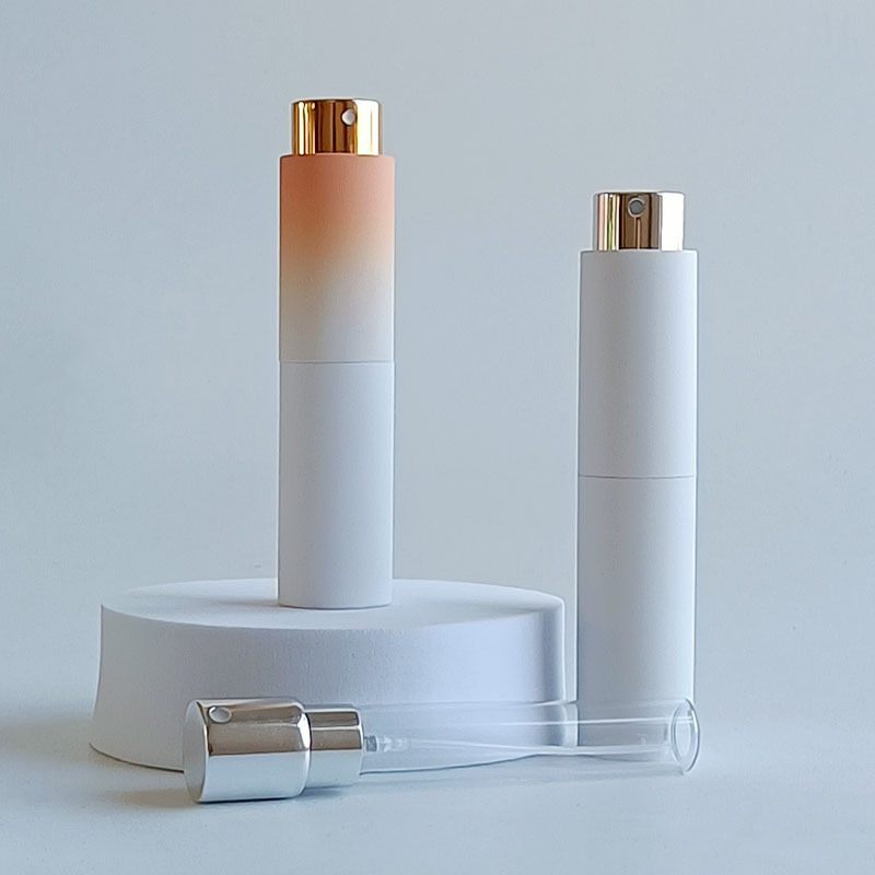 8ml玻璃内胆香水樽便携香水旋转分装空瓶ABS弹性漆伸缩口腔喷雾瓶