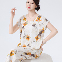 �޾I���b������˯��Ů�ļ�������b�Ҿӷ����⴩��a�o��ɼ���