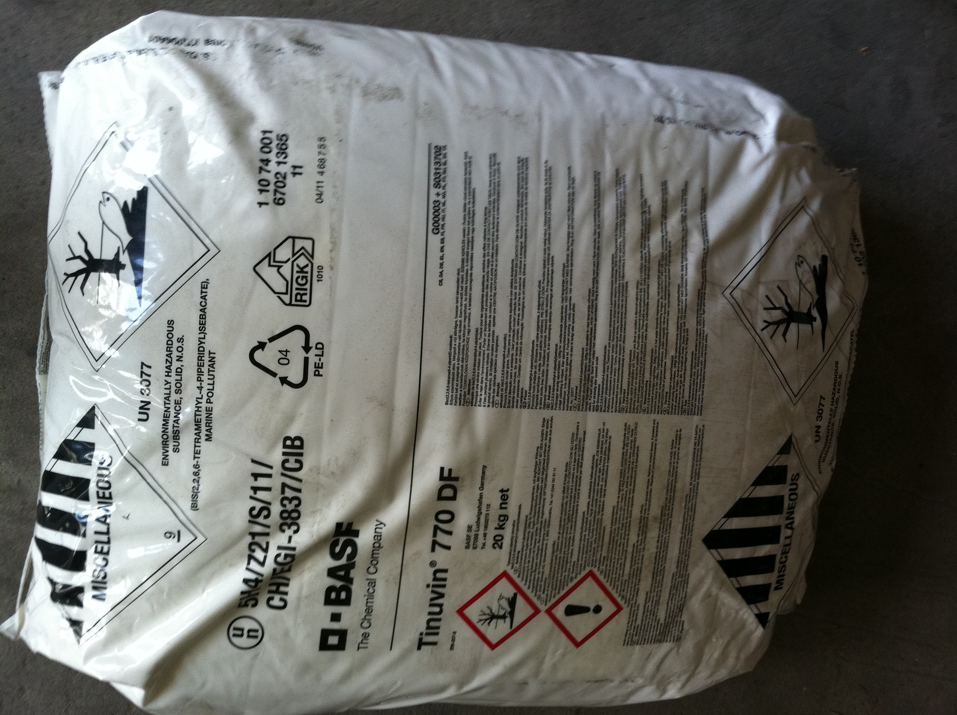 供应巴斯夫 BASF 光稳定剂770FD