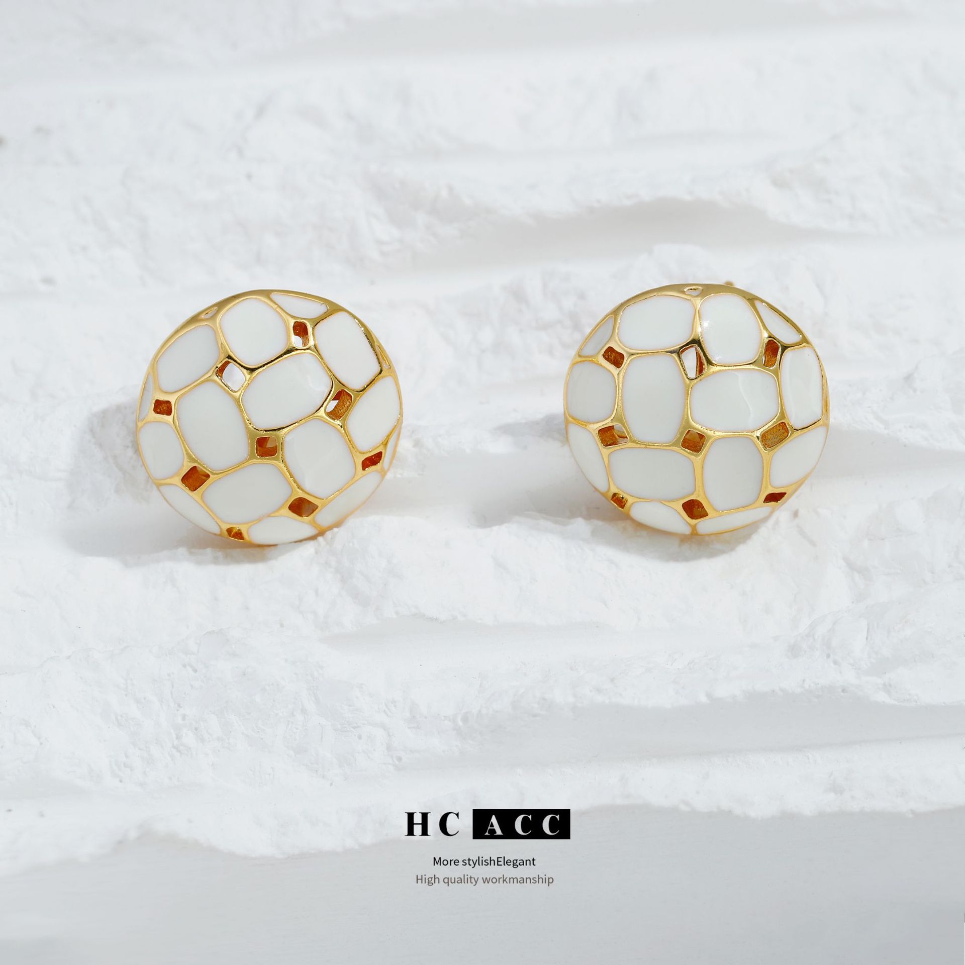 european-and-american-style-light-luxury-exquisite-round-earrings-enamel-craft-high-sense-female-earrings-retro-niche-design-sense-jewelry