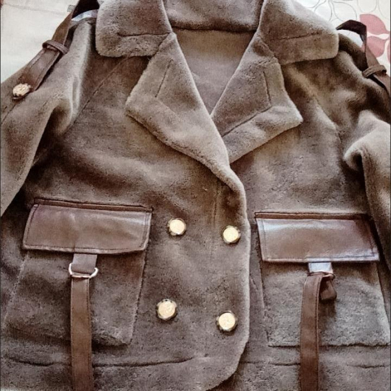 적갈색 순수 양모