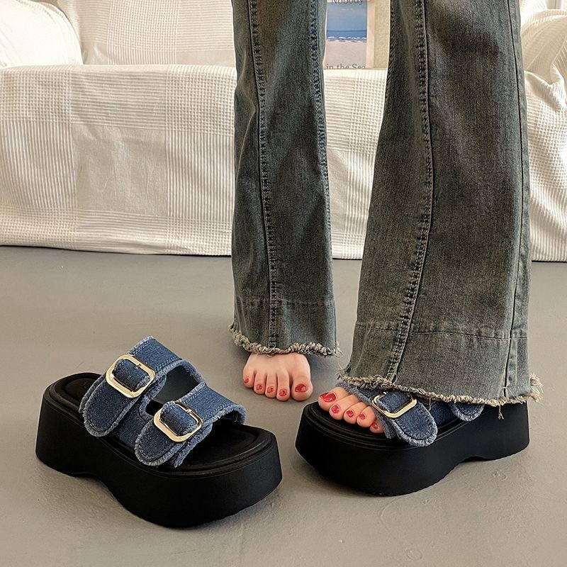 Grandes sandalias de muffin de comercio exterior nuevas zapatillas de mujer de altura de jeans deportivas, sandalias romanas