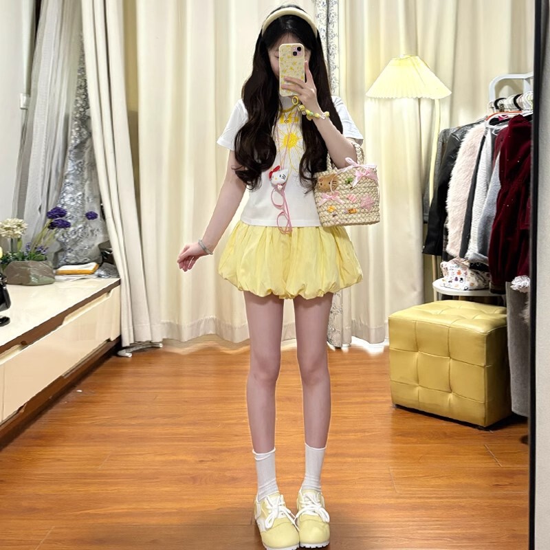 Yellow Floral Shorts for Women, Summer Thin Style, 2025 New Model, Petite Casual Lantern Puff Half Skirt Pants Yellow Floral Shorts for Women, Summer Thin Style, 2025 New Model, Petite Casual Lantern Puff Half Skirt Pants