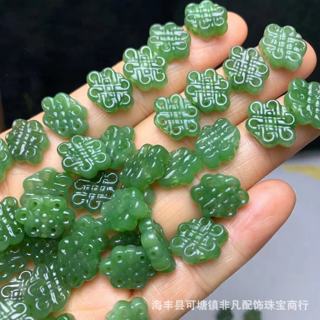 俄料碧玉中国结背云颜色漂亮 料质细腻油润 品质优秀 DIY饰品配件