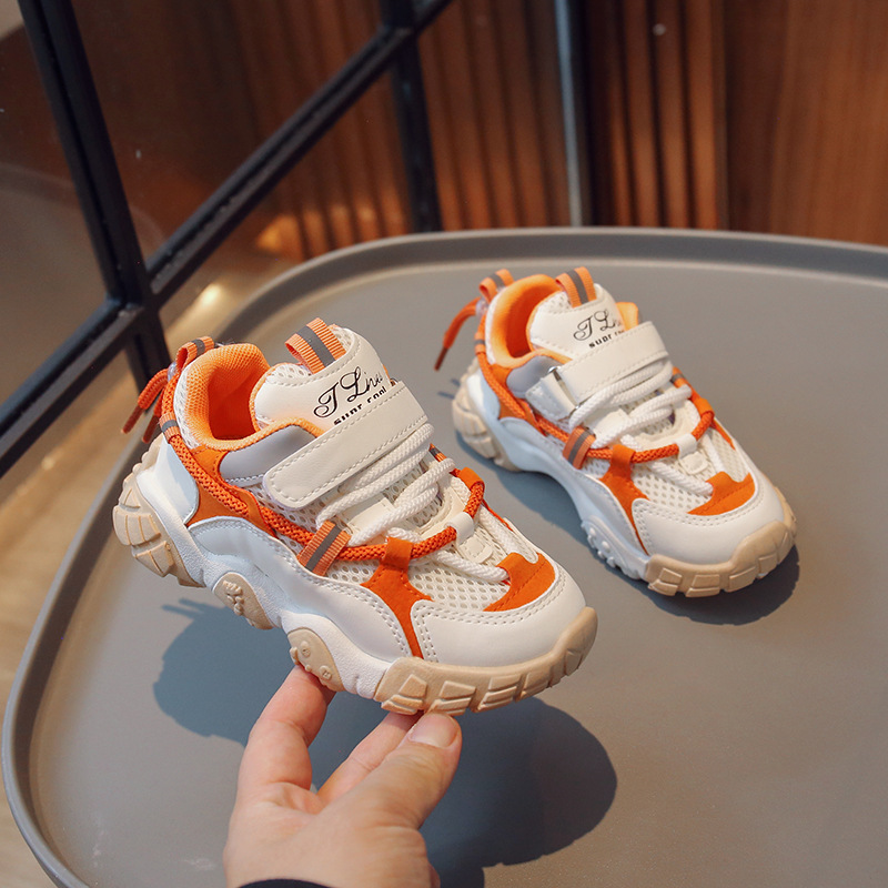 Entrega de una pieza 2023 primavera nuevos zapatos de papá para niños Velcro Sneaker niños y niñas zapatos transpirables moda