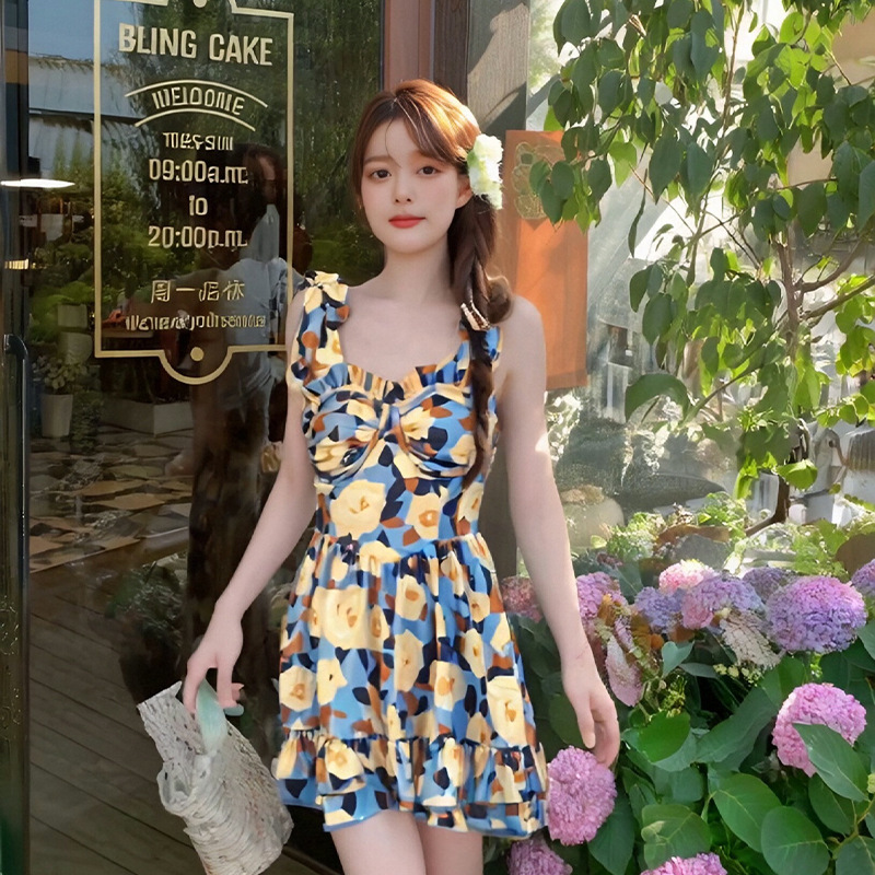 Traje de baño de una pieza, falda de mujer, estilo retro, francés, delgado, cubierto de carne, aguas termales, sensación de alta calidad, traje de baño de viento, mujer al por mayor