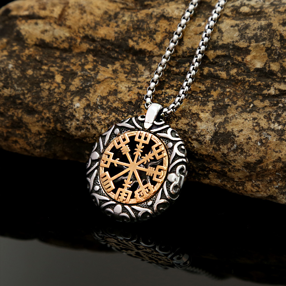 Viking Compass Pendant Necklace For Men In Titanium Steel_voghion.com