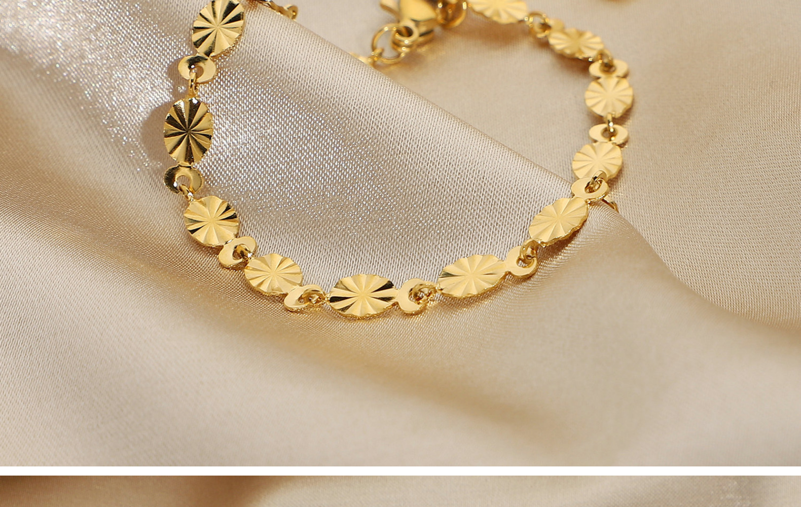 classic gold oval petal goldplated stainless steel necklacepicture4