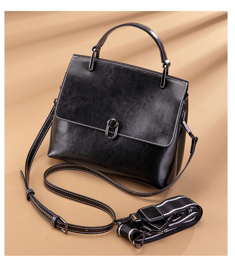 Square Shape Multicolor Color Medium Size Women's Medium All Seasons Leather Solid Color Fashion Streetwear Metal Button Square Zipper Shoulder Bag Handbag