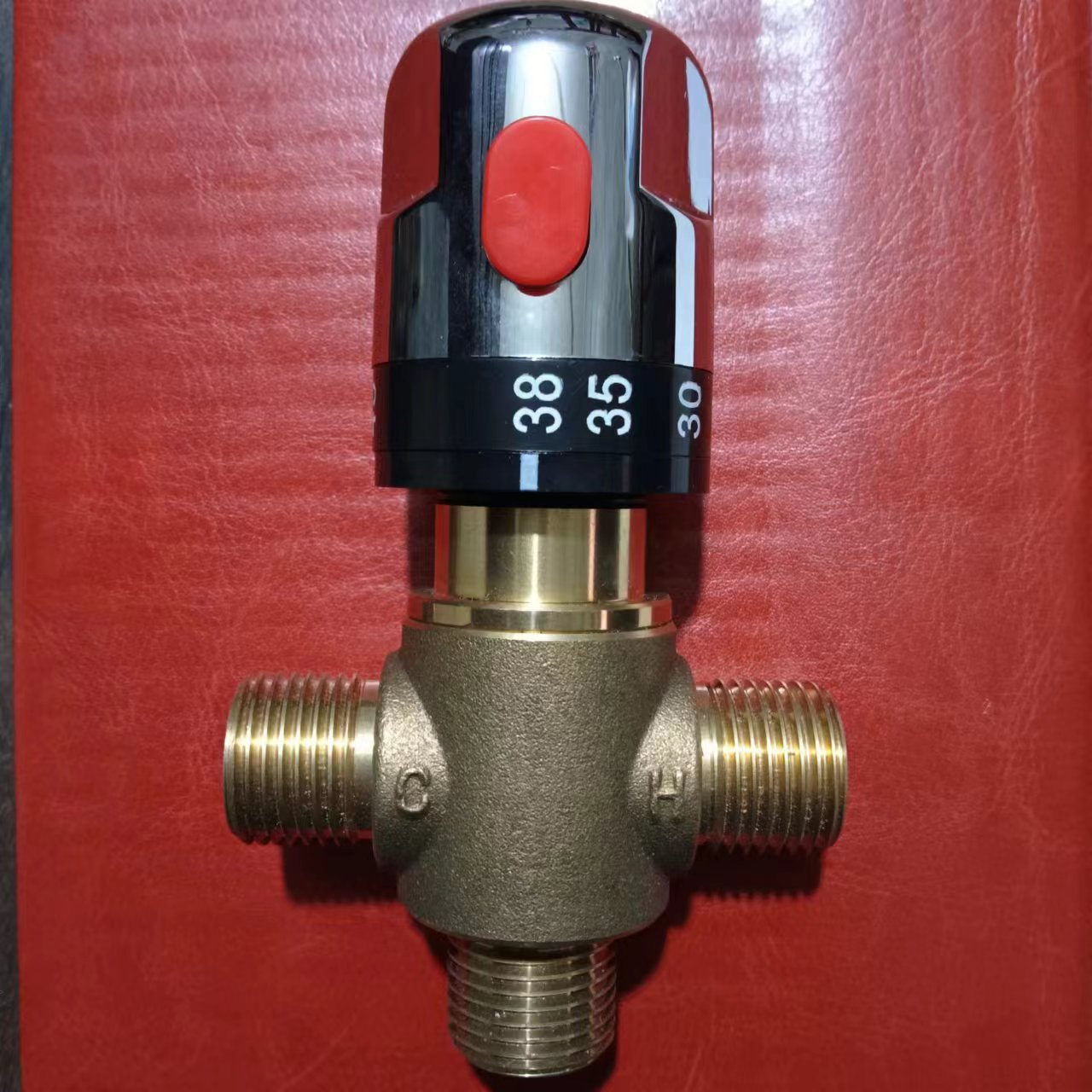 Cross-border exclusive mixed water valve 4分 no connector full copper thermostatic pipe valve exposed mixed water valve solar hot water