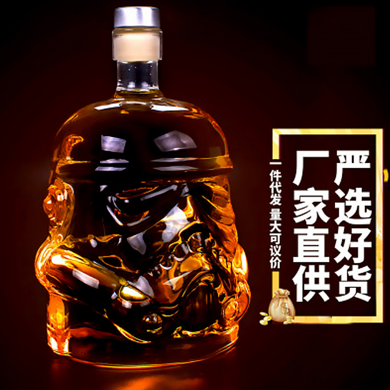 Foreign trade hot-selling high borosilicate heat-resistant and cold-resistant glass flask, white soldier glass bottle, creative sobering spirit, creative spirit utensil