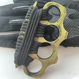 Evil Spirit Hand Support Four-Finger Glove Self-Defense Alloy Hand Buckle Punch Buckle Car Escape Window Breaker Protection