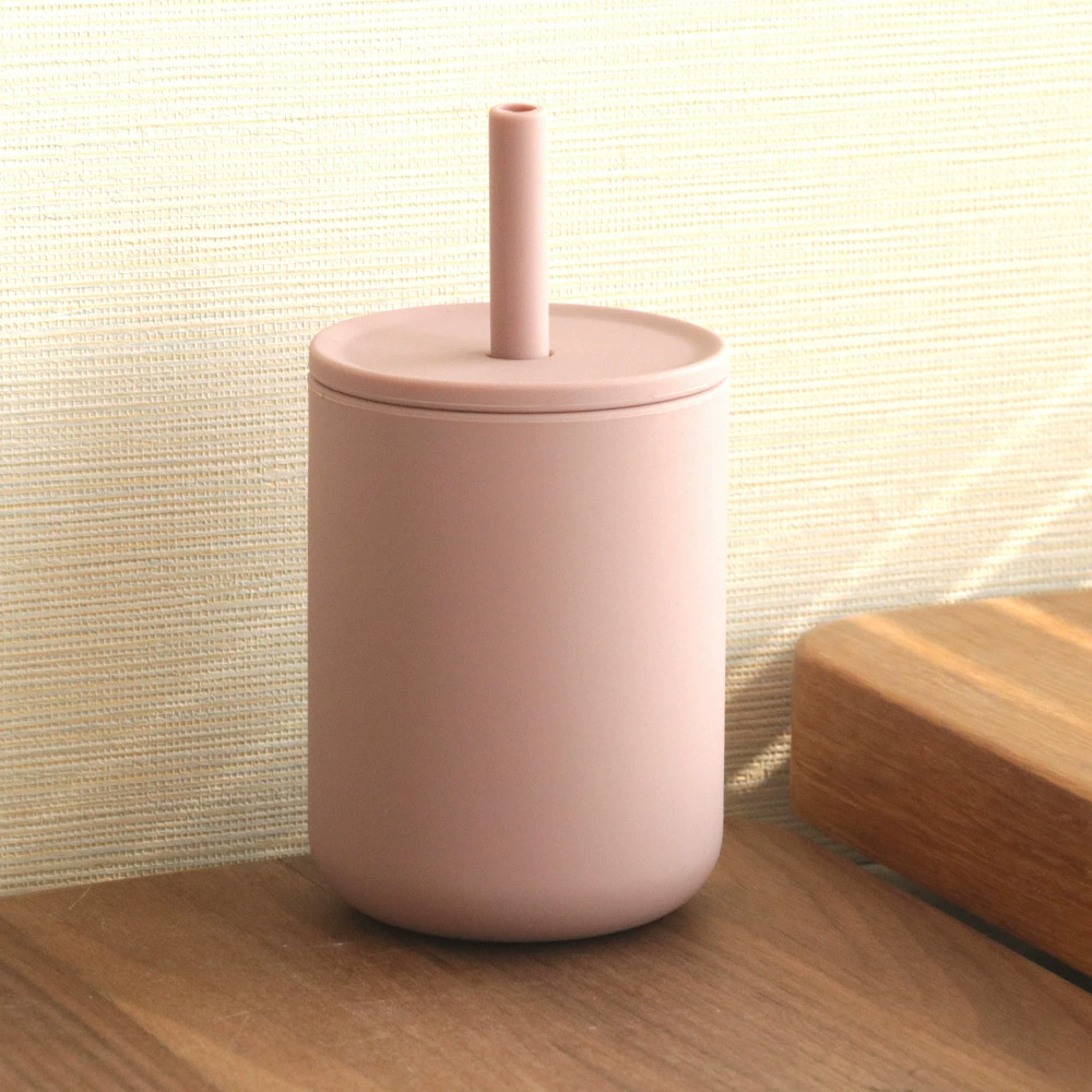 Silicone children's glass, shatterproof straw with glass, 210 ml