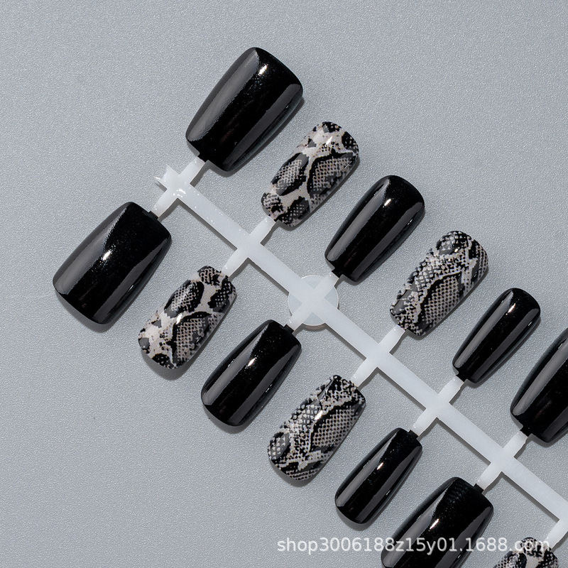 Cdj-133 New Medusa Wearable Nails for Niche Fashionistas, Super Cool and Stylish Nail Stickers, Pre-Made Nails