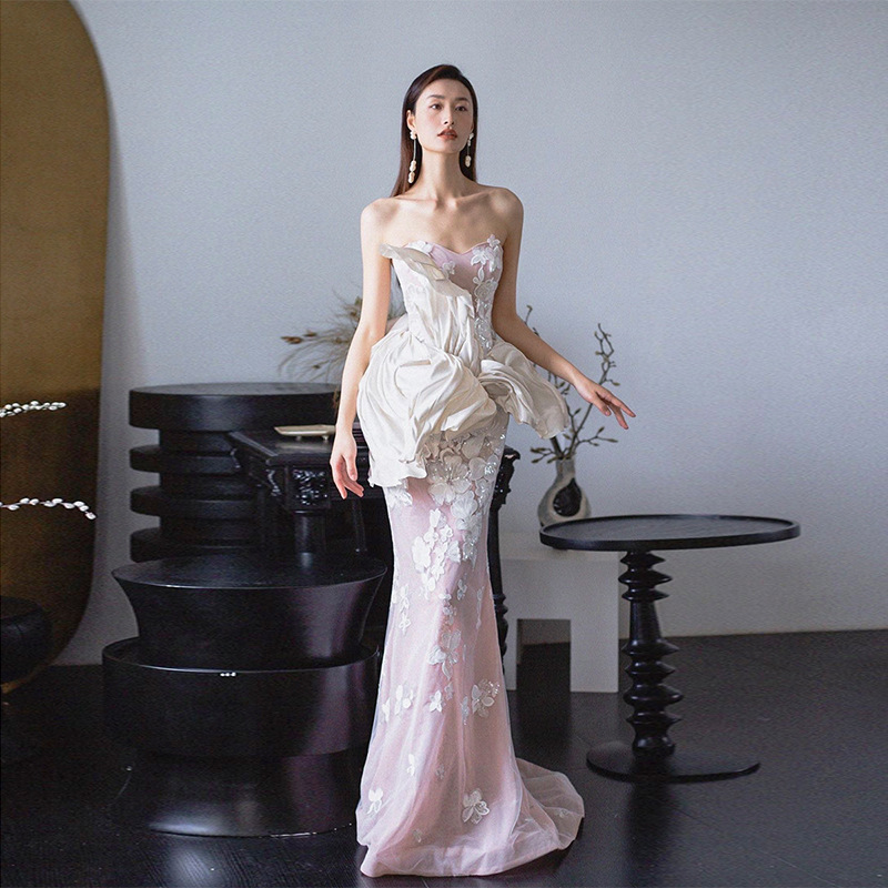 Cross-border foreign trade supply welcome light yarn fishtail toast dress European and American bride banquet Annual Meeting ball heavy work evening dress