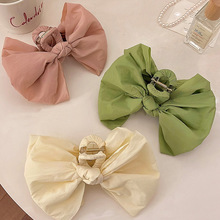 �����Yץ�A�¿��̖��Ů���������R�����l�AŮʿ���X�����~�A��