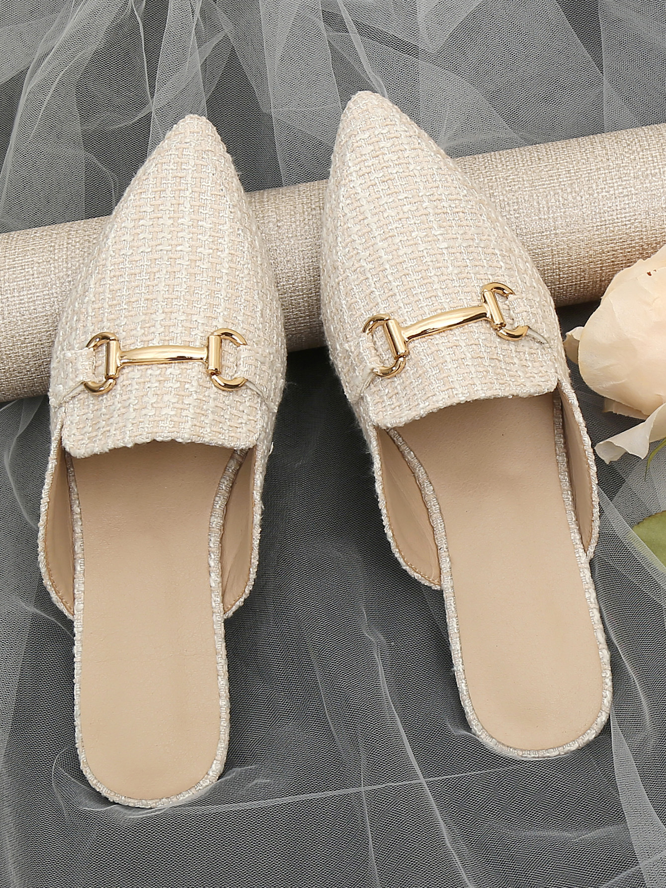 Grenzüberschreitender Sommer, kleiner Duft, modische Damen-Einzelschuhe mit flachem Boden, spitzer Zehenbereich, leerer Baotou-Half-Drag-Außenhandel_voghion.com