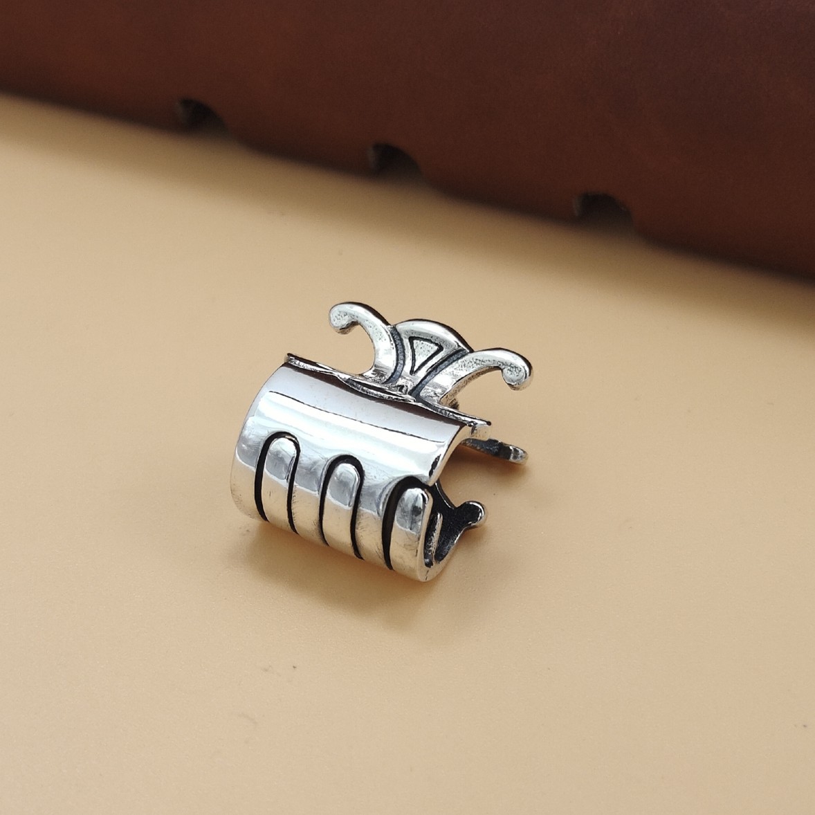 2023 Sterling Silver 925 Arc de Triomphe Distinctive Letter Double C Hairpin Disc Hair Women's Fashion Grab Clip Mini Shark Hair Accessories