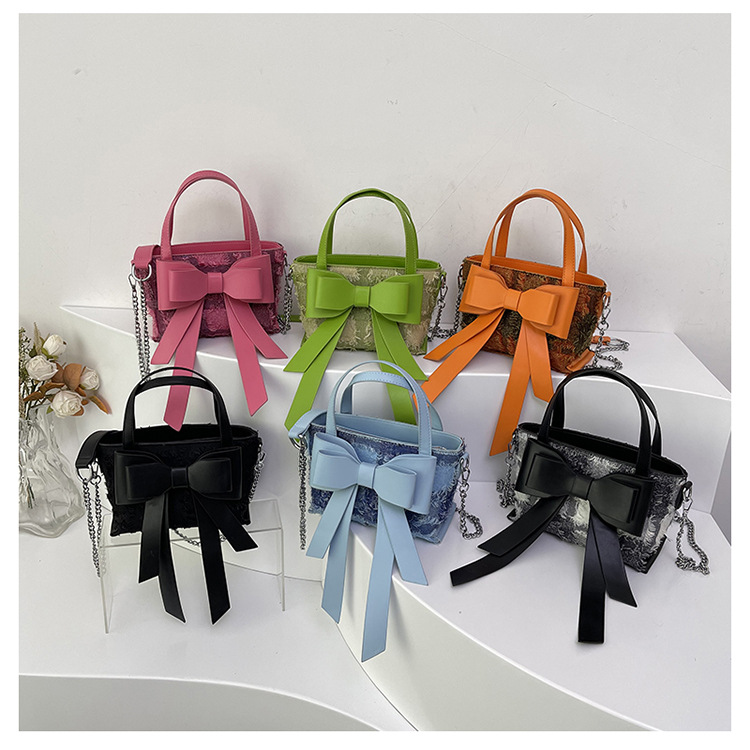 Women's Medium Pu Leather Bow Knot Streetwear Bowknot Zipper Shoulder Bag display picture 25