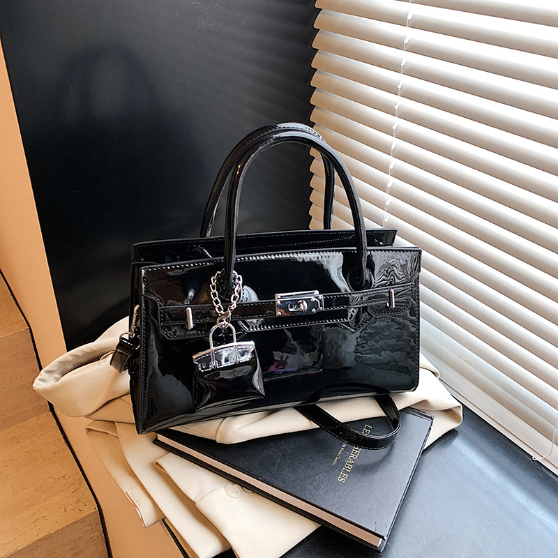 Bolso de brazo de la sensación cotidiana para mujeres 2026 nuevo nicho coreano bolso especial, moda casual, bolso de hombro universal