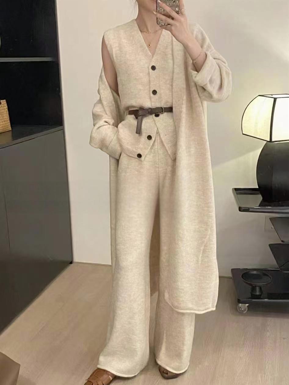 ​​"Architektonischer Strick-Poweranzug – Ärmellose Weste + Hose mit weitem Bein | Monochromer Minimalismus für Corporate Alchemy"​​_voghion.com