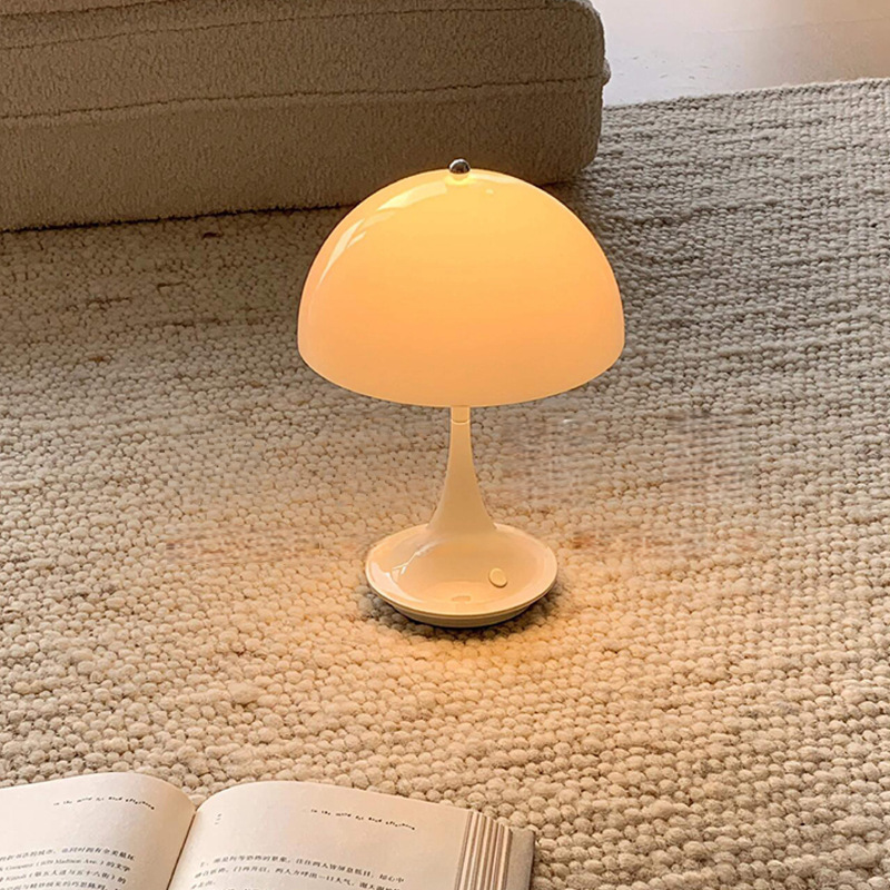 Cream Simple Jellyfish Table Lamp Bedside Lamp Bedroom Rechargeable Night Light Mushroom Lamp Mini Flower Bud Rechargeable Table Lamp Wholesale