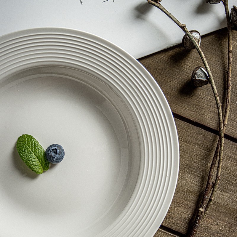 Plato de sombrero de paja de cerámica estilo japonés de alta calidad plato de postre blanco platos de platos caseros platos de platos de platos