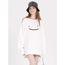 �羳�ӽq�Ӻ�ЦĘӡ�����e�r���L��A�I�l������Ů�����������l