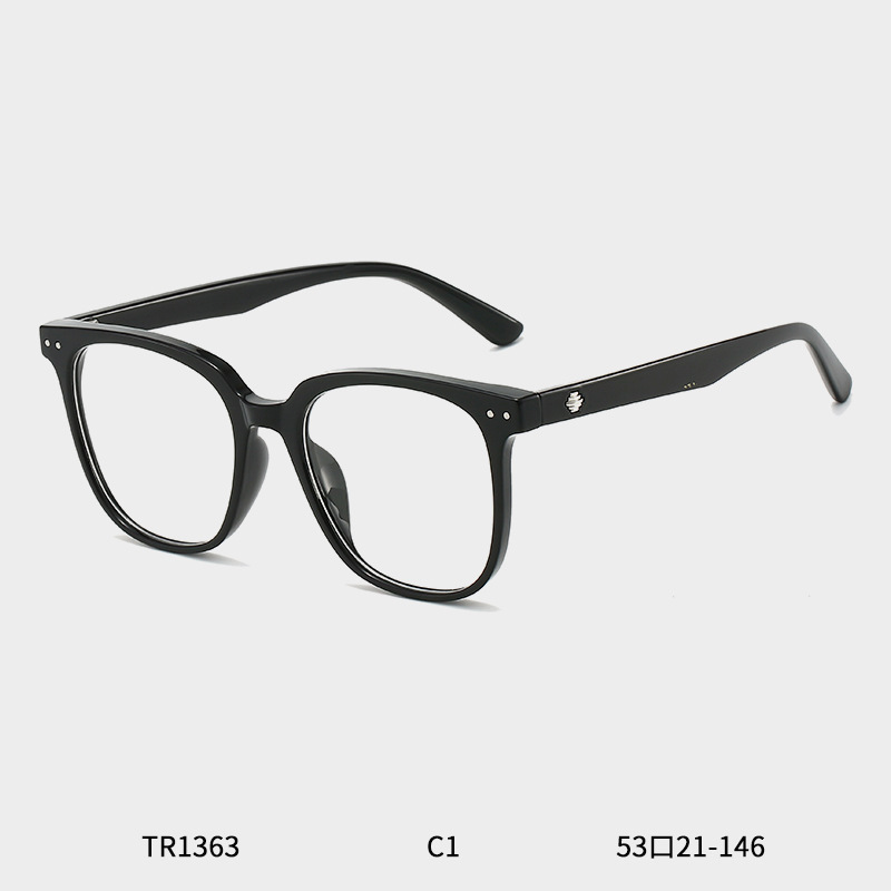 Minimalist Square Glasses For Women Prescription Ready Frames_voghion.com