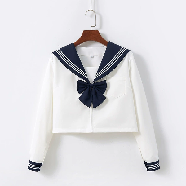 Long sleeves (comes with navy blue tie)