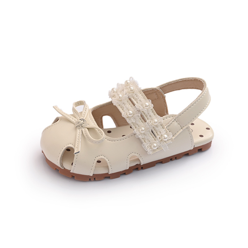 Niñas de moda versátil sandalias de suela suave 2026 verano nuevos zapatos de arco para niños huecos zapatos de princesa transpirables image 6