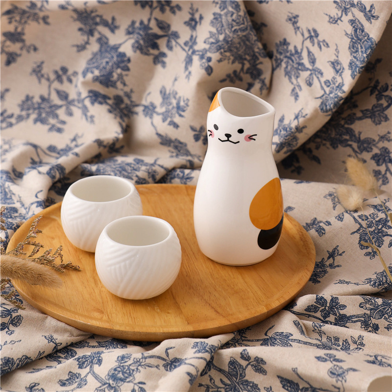 日本に輸出オリジナルボックス猫酒瓶酒カップ日本式ワインディスペンサー家庭用酒カップセラミックワインセット|undefined