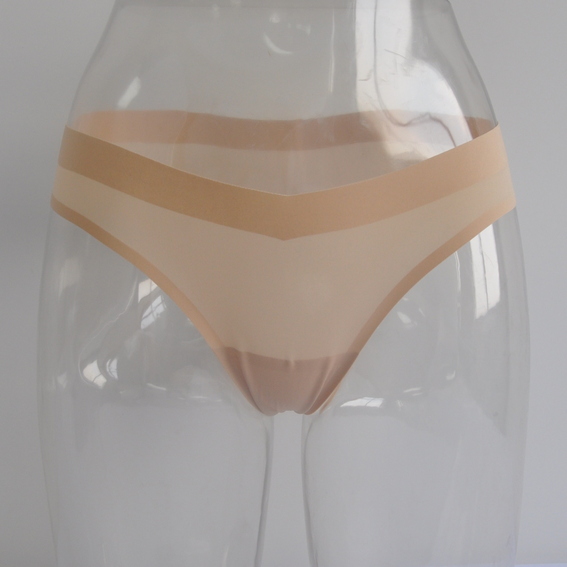 夏季薄款透气冰丝面料少女三角裤低腰无痕内裤女批发代工外贸