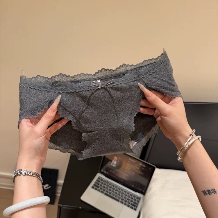 Nai Fu Ballet Style Lace Pure Cotton Panties for Women, Sexy High-Slit Bowknot, Comfortable 10A Antibacterial with Extended Crotch Nai Fu Ballet Style Lace Pure Cotton Panties for Women, Sexy High-Slit Bowknot, Comfortable 10A Antibacterial with Extended Crotch