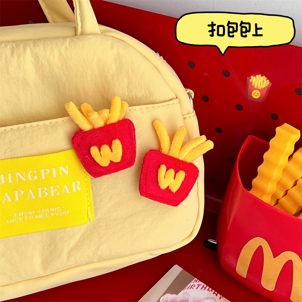 Simulación creativa de tela patatas fritas broches para el cabello de la niña divertida comida extraña juegos de joyas para el cabello pareja amigas mochila broches