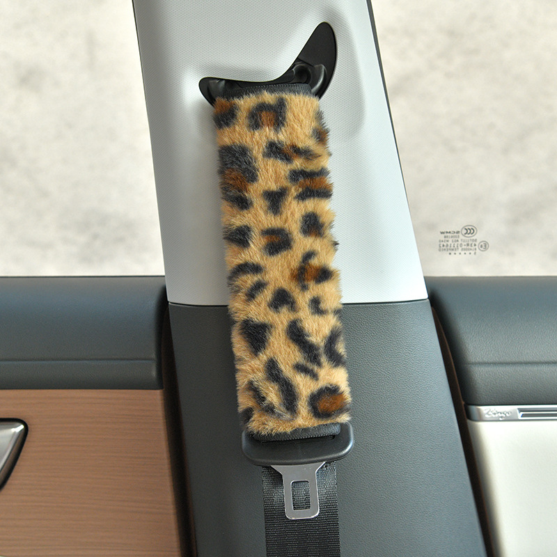 Personalized Leopard Print Plush Car Seatbelt Shoulder Pads Winter Warm Anti-Strangle Shoulder Straps Universal Car Interior Accessories
