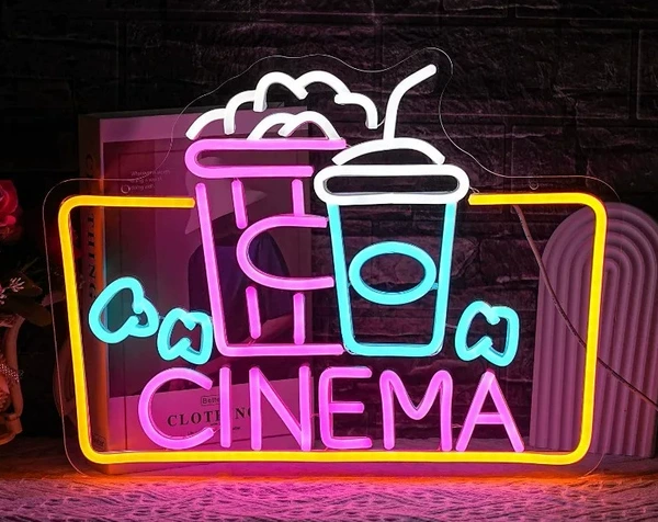 cinema 43×32 см